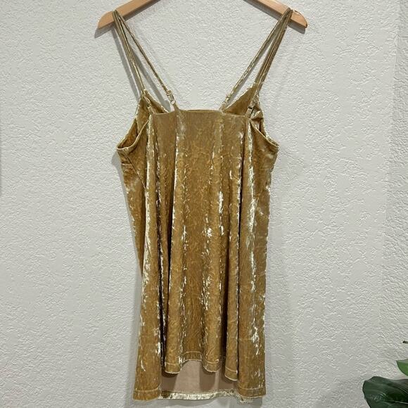 Mink pink Disney Gold Crushed Velvet Beauty + The Beast Mini Dress womens size M - Picture 7 of 10